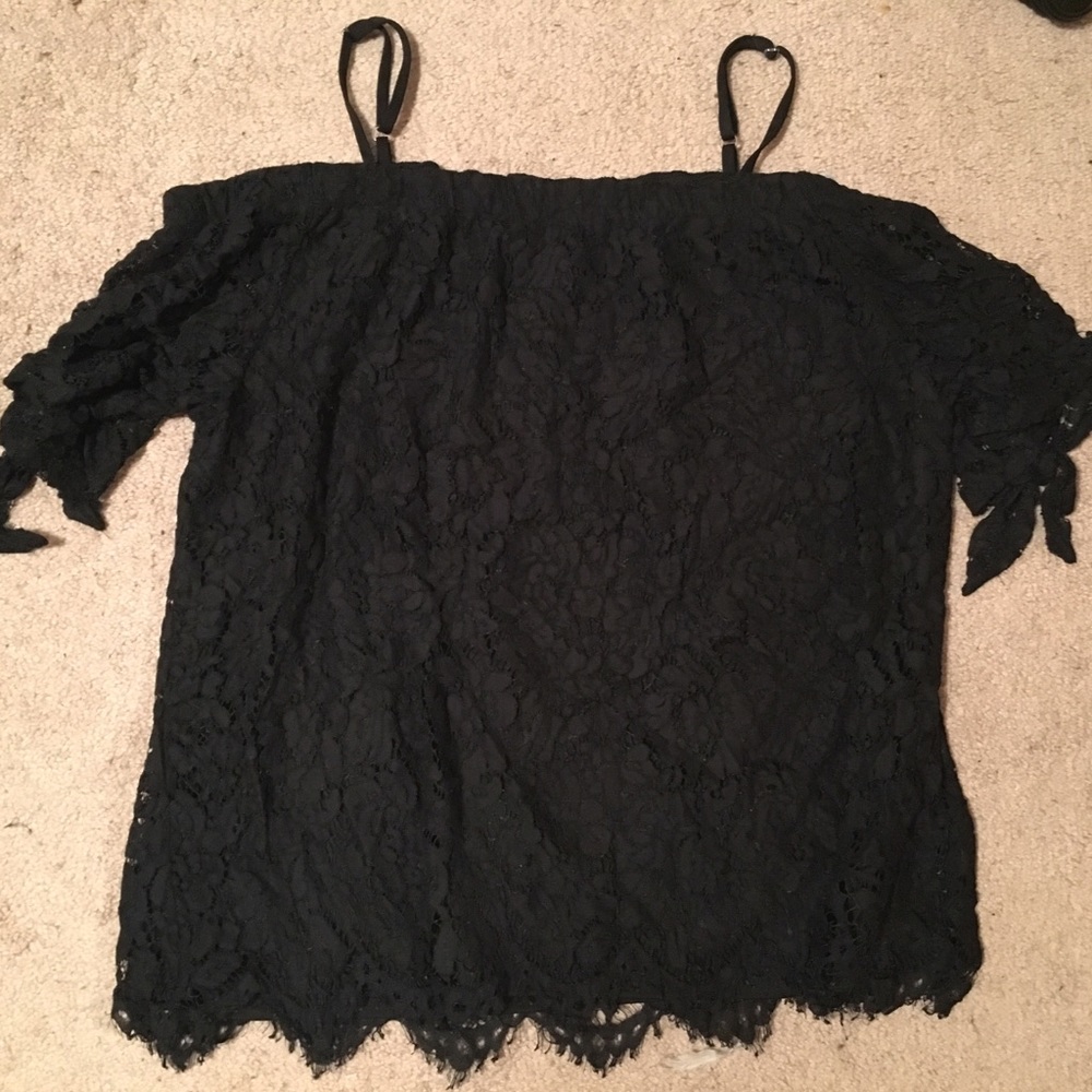 No Boundaries Off the Shoulder Top w/Lace Overlay